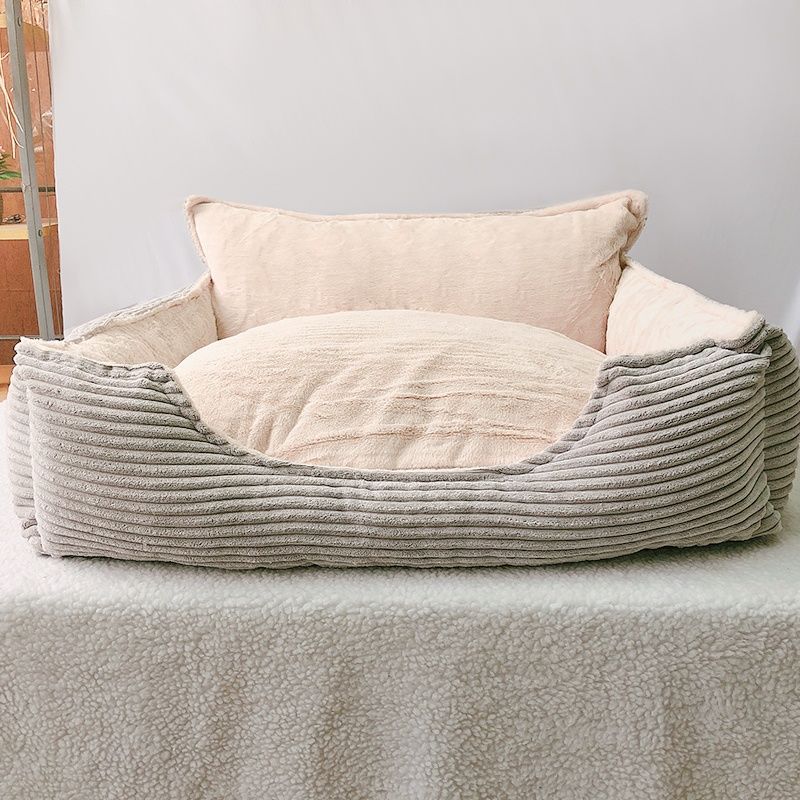 Cama Felpa con Respaldo